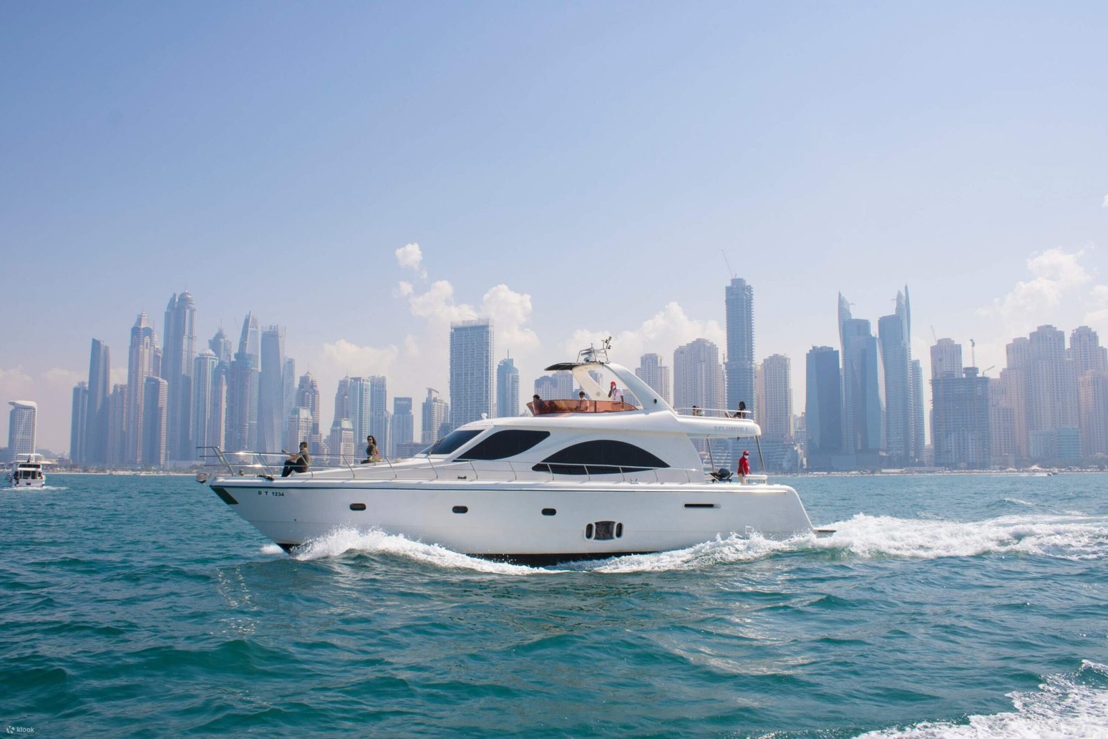 Dubai Marina dhow cruise with dinner at night